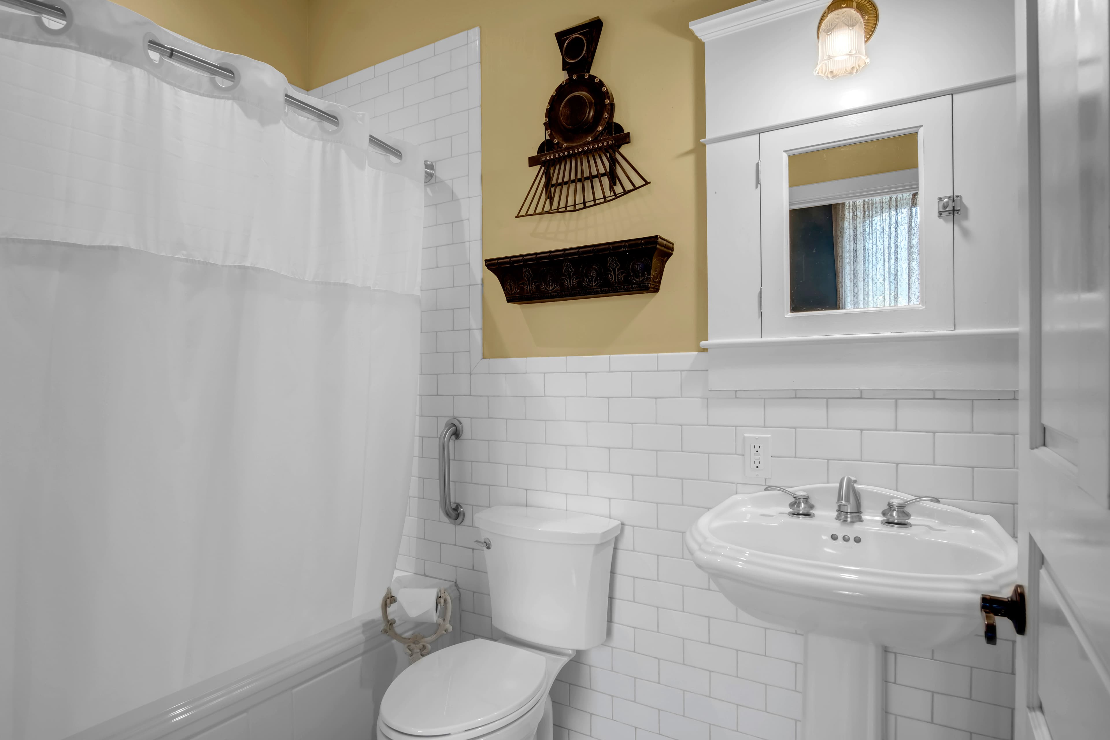 The Railroad Suite 204 bathroom